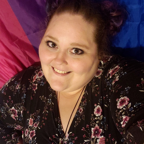 Meet your Posher, Brenna - Picture 1 of 1